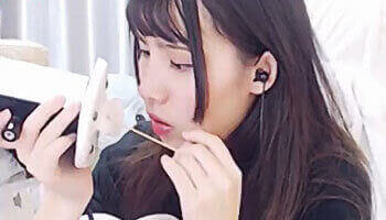 国语直播平台ASMR 奶兔小雪球 湿润口腔音全程低语耳舐